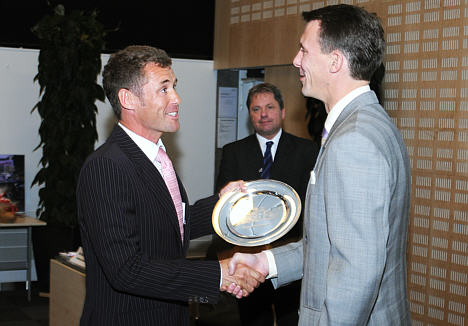 Tom Kristensen fil flotte ord med på vejen af HKH Prins Joachim.